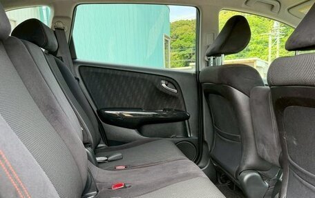 Honda Stream II, 2013 год, 840 000 рублей, 24 фотография