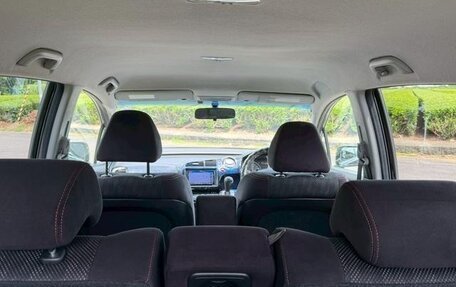 Honda Stream II, 2013 год, 840 000 рублей, 30 фотография