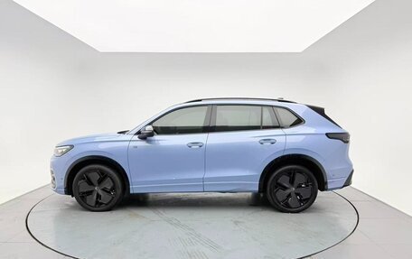 Volkswagen Tiguan, 2024 год, 4 418 700 рублей, 10 фотография