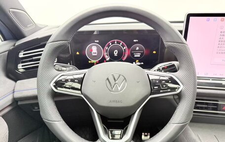 Volkswagen Tiguan, 2024 год, 4 418 700 рублей, 16 фотография