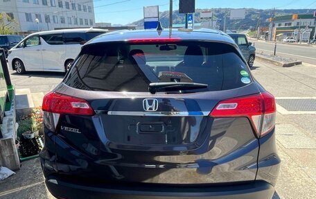 Honda Vezel, 2020 год, 1 365 000 рублей, 3 фотография