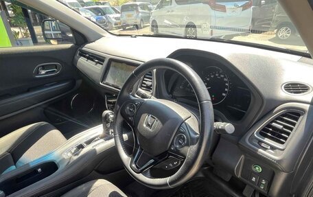 Honda Vezel, 2020 год, 1 365 000 рублей, 10 фотография
