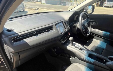 Honda Vezel, 2020 год, 1 365 000 рублей, 13 фотография