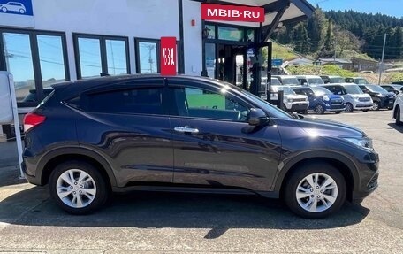 Honda Vezel, 2020 год, 1 365 000 рублей, 5 фотография
