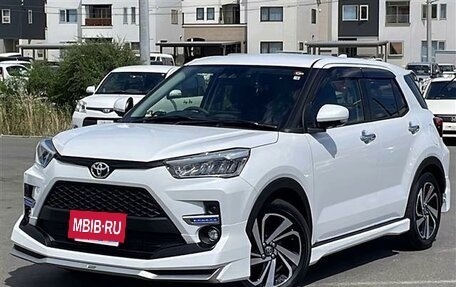 Toyota Raize I, 2022 год, 1 228 000 рублей, 3 фотография