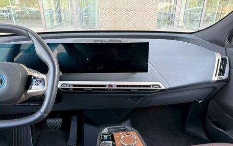 BMW iX, 2023 год, 6 272 700 рублей, 10 фотография