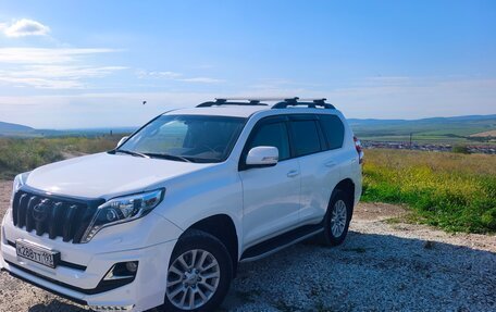Toyota Land Cruiser Prado 150 рестайлинг 2, 2013 год, 3 200 000 рублей, 2 фотография
