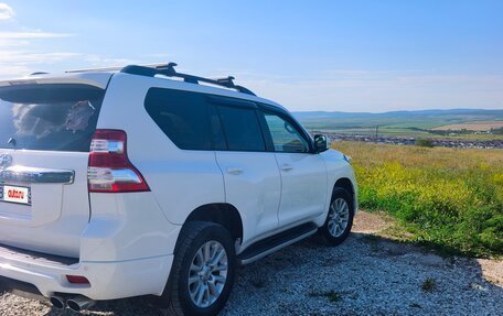 Toyota Land Cruiser Prado 150 рестайлинг 2, 2013 год, 3 200 000 рублей, 5 фотография