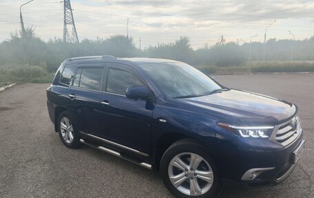 Toyota Highlander III, 2011 год, 2 500 000 рублей, 5 фотография