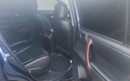 Toyota Highlander III, 2011 год, 2 500 000 рублей, 13 фотография