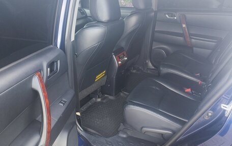Toyota Highlander III, 2011 год, 2 500 000 рублей, 15 фотография