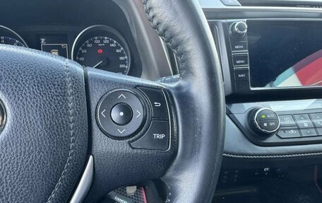 Toyota RAV4, 2018 год, 2 910 000 рублей, 9 фотография