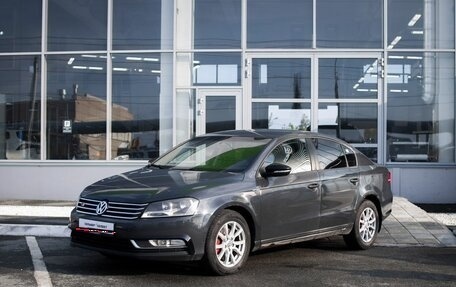 Volkswagen Passat B7, 2011 год, 900 000 рублей, 1 фотография