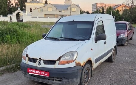 Renault Kangoo II рестайлинг, 2003 год, 130 000 рублей, 2 фотография