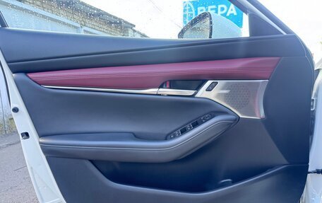 Mazda 3, 2020 год, 1 670 000 рублей, 13 фотография