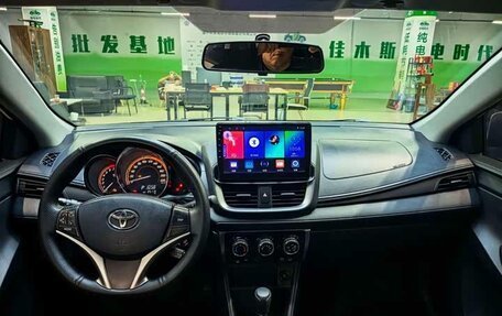Toyota Yaris XP150 рестайлинг, 2022 год, 1 145 000 рублей, 10 фотография