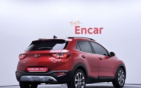 KIA Stonic, 2020 год, 1 040 000 рублей, 2 фотография