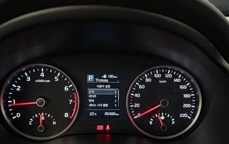 KIA Stonic, 2020 год, 1 040 000 рублей, 8 фотография