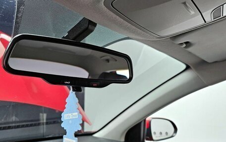 KIA Stonic, 2020 год, 1 040 000 рублей, 27 фотография