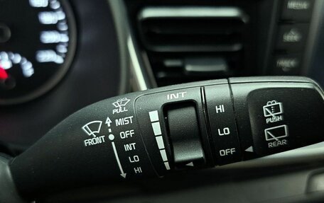KIA Stonic, 2020 год, 1 040 000 рублей, 26 фотография