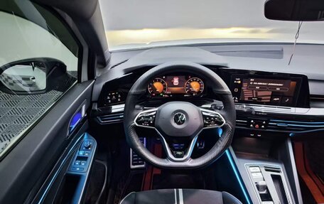 Volkswagen Golf VIII, 2023 год, 1 690 100 рублей, 8 фотография