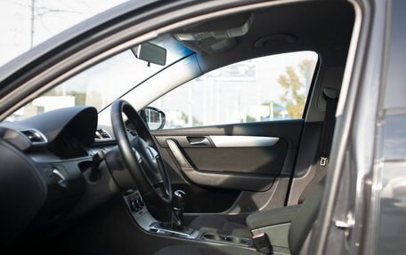 Volkswagen Passat B7, 2011 год, 900 000 рублей, 11 фотография