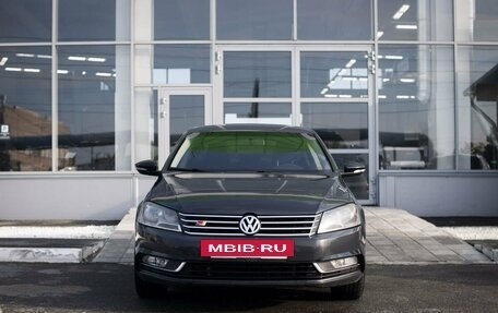 Volkswagen Passat B7, 2011 год, 900 000 рублей, 3 фотография
