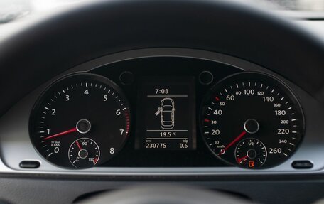 Volkswagen Passat B7, 2011 год, 900 000 рублей, 15 фотография