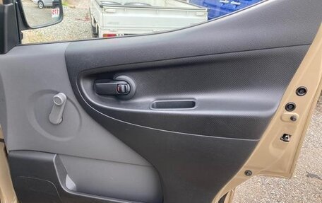Nissan NV200, 2013 год, 798 000 рублей, 18 фотография