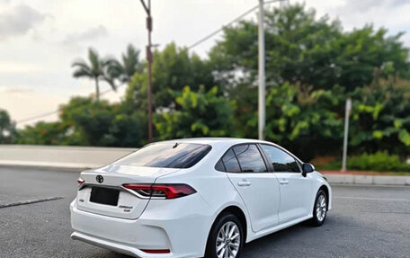 Toyota Corolla, 2022 год, 1 395 000 рублей, 4 фотография