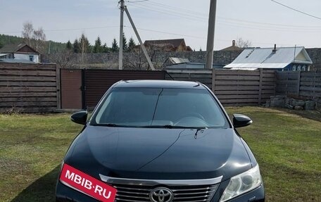 Toyota Camry, 2012 год, 1 350 000 рублей, 7 фотография