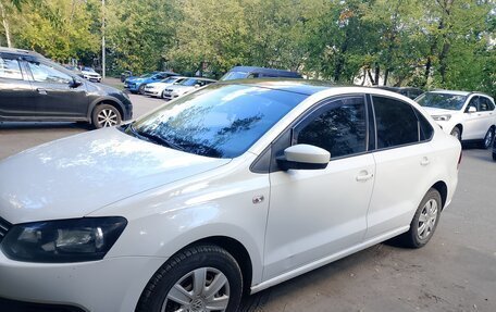 Volkswagen Polo VI (EU Market), 2013 год, 850 000 рублей, 3 фотография