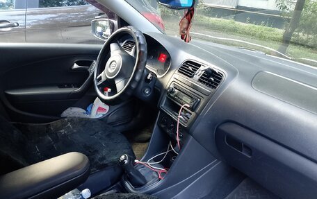 Volkswagen Polo VI (EU Market), 2013 год, 850 000 рублей, 6 фотография