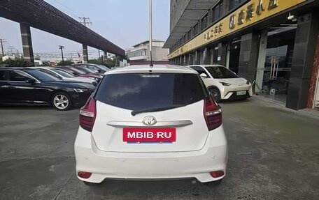 Toyota Yaris XP150 рестайлинг, 2022 год, 1 230 000 рублей, 9 фотография