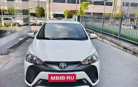 Toyota Yaris XP150 рестайлинг, 2022 год, 1 230 000 рублей, 3 фотография