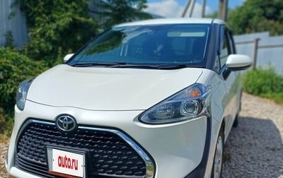 Toyota Sienta II, 2021 год, 1 500 000 рублей, 1 фотография