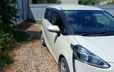 Toyota Sienta II, 2021 год, 1 500 000 рублей, 6 фотография
