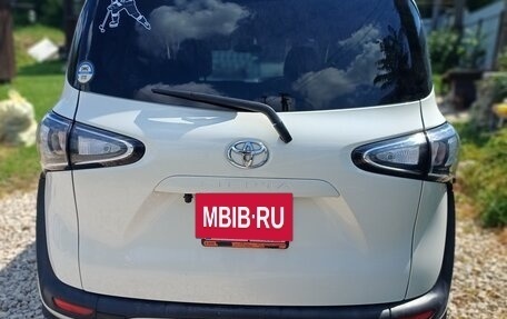 Toyota Sienta II, 2021 год, 1 500 000 рублей, 4 фотография