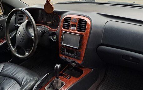 Hyundai Sonata IV рестайлинг, 2004 год, 280 000 рублей, 5 фотография