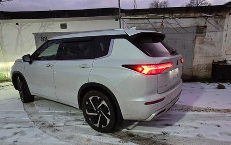 Mitsubishi Outlander, 2021 год, 4 150 000 рублей, 14 фотография