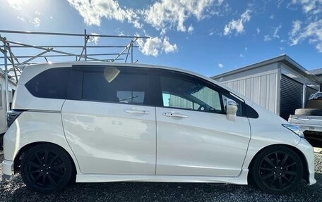 Honda Freed I, 2016 год, 808 000 рублей, 10 фотография