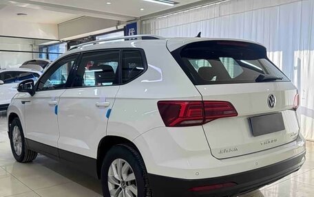 Volkswagen Tharu, 2022 год, 1 850 000 рублей, 4 фотография
