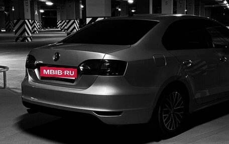 Volkswagen Jetta VI, 2013 год, 900 000 рублей, 6 фотография