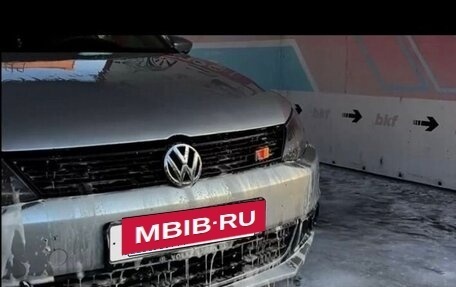 Volkswagen Jetta VI, 2013 год, 900 000 рублей, 4 фотография