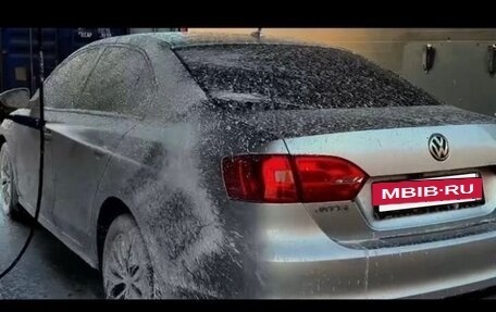 Volkswagen Jetta VI, 2013 год, 900 000 рублей, 5 фотография