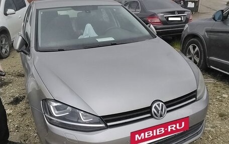 Volkswagen Golf VI, 2012 год, 700 000 рублей, 2 фотография