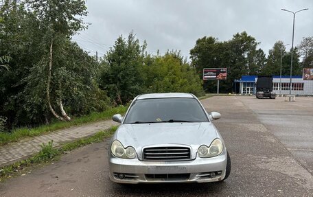 Hyundai Sonata IV рестайлинг, 2004 год, 170 000 рублей, 1 фотография