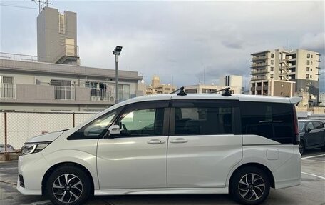 Honda Stepwgn IV, 2022 год, 1 970 000 рублей, 8 фотография
