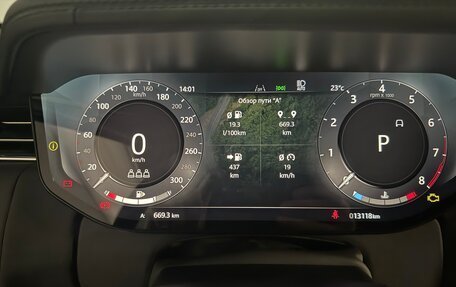 Land Rover Range Rover IV рестайлинг, 2025 год, 25 500 000 рублей, 22 фотография