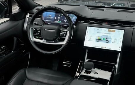 Land Rover Range Rover IV рестайлинг, 2025 год, 25 500 000 рублей, 24 фотография